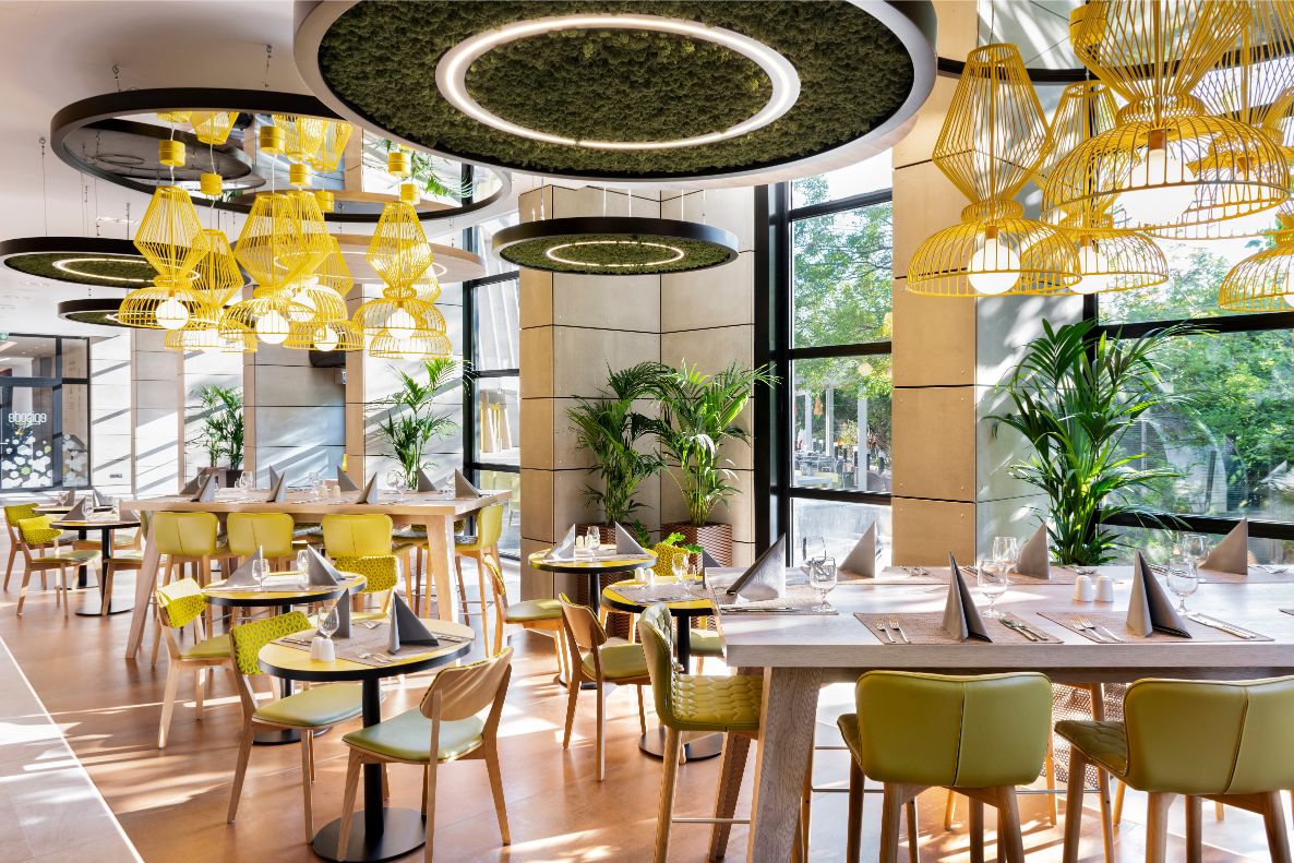 A magyar vendégek felé is nyit a Hotel Helia megújult étterme