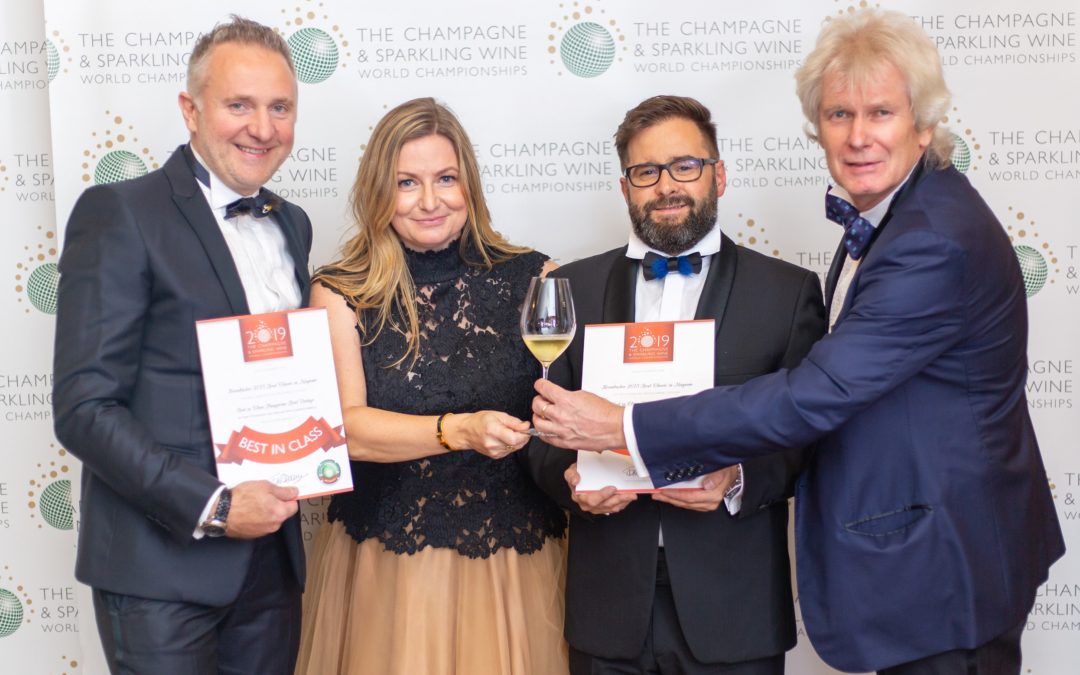 CSWWC National Champion díjas a Kreinbacher pezsgő