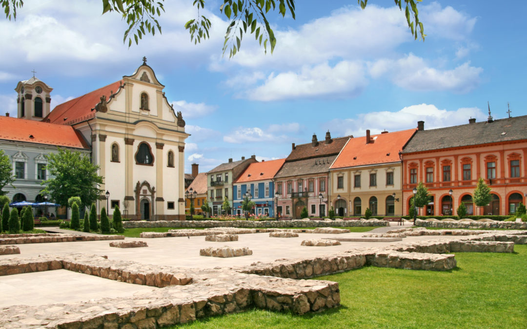 Magyarország vár – Barokk szépség a Naszály lábánál
