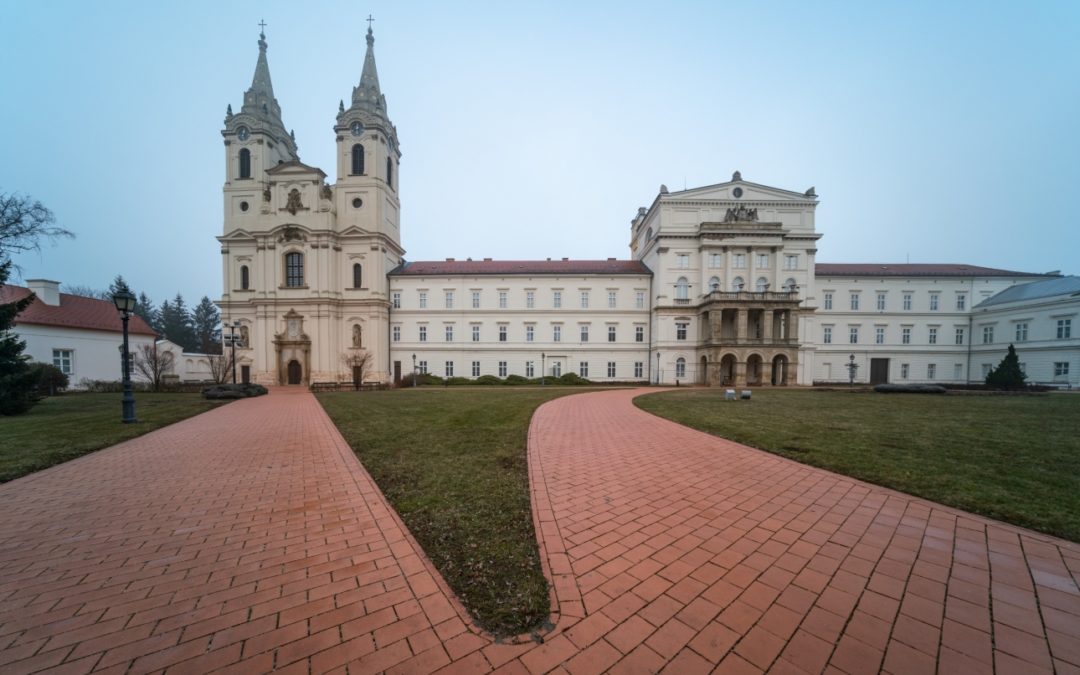 Magyarország vár: Ahol a szerzetesek és a betyárok is menedékre leltek